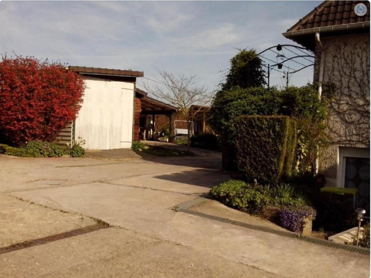 Les Nympheas, Appart Au Calme Et Grand Jardin A 15 Min De Disneyland, Crecy-la-Chapelle Kültér fotó