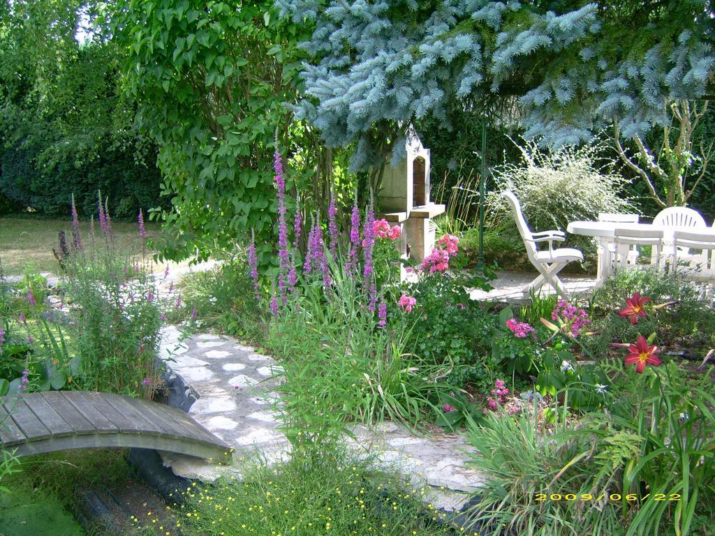 Les Nympheas, Appart Au Calme Et Grand Jardin A 15 Min De Disneyland, Crecy-la-Chapelle Kültér fotó